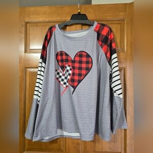 Gray Heart Pattern Sweatshirt